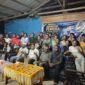 Jose Alvan Ohei berfoto bersama peserta usai menggelar pelatihan kapasitas pemuda di Obhe Kampung Yakonde, Kabupaten Jayapura, Papua, Sabtu, 1 Agustus 2026. Dalam kegiatan ini, Jose memperkenalkan konsep ONOMI sebagai fondasi pembangunan karakter generasi muda Orang Asli Papua. GaleriPapua/ Ikbal Asra