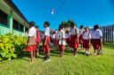 Peserta didik SD Negeri Inpres Kasonaweja mengikuti apel pagi tanpa menggunakan sepatu di halaman sekolah, Kasonaweja, Kabupaten Mamberamo Raya, Papua, 8 Juni 2026. Galeripapua/ Ikbal Asra