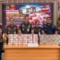 Foto bersama usai pelaksanaan konferensi pers di Kantor Kejari Mimika, Selasa (1/9/2026). (Foto: Galeri Papua/Endy Langobelen)
