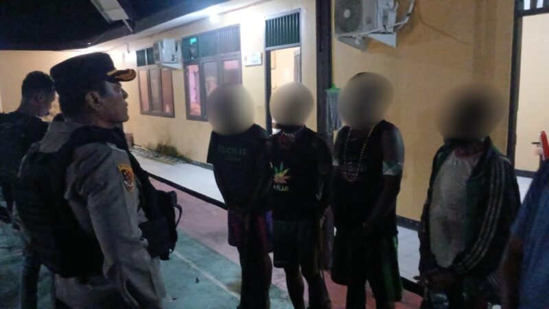 Para pelaku yang ditangkap di Distrik Kwamki Narama karena terjerat Undang-Undang Darurat. (Foto: Istimewa)