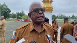 Bupati Mimika, Johannes Rettob. (Foto: Galeri Papua/Ahmad)