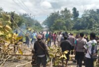 Pemalangan di Distrik Mimika Tengah, Kabupaten Mimika, Papua Tengah, yakni Kampung Kaugapu dan pertigaan Kampung Mioko, pada Selasa (1/9/2026). (Foto: Istimewa)