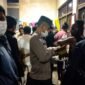 Petugas gabungan menyita puluhan benda tajam dan barang terlarang dari dalam blok hunian warga binaan Lembaga Pemasyarakatan (Lapas) Kelas IIB Timika, Distrik Iwaka, Kabupaten Mimika, Papua Tengah.