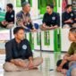 Ketua PW PMI Papua Tengah, Rahadian Rizky Putra, berkunjung ke sejumlah masjid di Mimika. (Foto: PW PMI Papua Tengah)