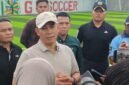 Brigjend TNI Riyanto ditemui awak media usai membuka Turnamen Mini Soccer Pangkoops TNI Habema Cup 2026, di Fantastic Sport Compex, Jl. Cendrawasih, Minggu (20/9/26) sore. (Foto: Galeri Papua/Kevin Kurni)