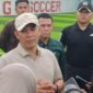 Brigjend TNI Riyanto ditemui awak media usai membuka Turnamen Mini Soccer Pangkoops TNI Habema Cup 2026, di Fantastic Sport Compex, Jl. Cendrawasih, Minggu (20/9/26) sore. (Foto: Galeri Papua/Kevin Kurni)