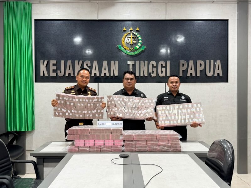 Puncak penuntasan eksekusi diumumkan dalam konferensi pers yang digelar di Kejaksaan Tinggi Papua, Jayapura, pada Selasa (22/9/2026). (Foto: Istimewa)