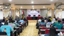 Suasana kegiatan penyusunan analisis laporan pertanggungjawaban APBD 2026 di Aula Kantor BPKAD Mimika. (Foto: Galeri Papua/Ahmad)