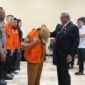 Bupati Johannes Rettob melantik Tim Reaksi Cepat (TRC) di Hotel Serayu, Senin (28/9/2026). (Foto: Istimewa)