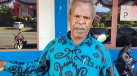 Aktivis HAM Papua Theo Hesegem saat ditemui di Kantor Komnas HAM Papua, Jayapura, Rabu, 9 September 2026. Galeripapua/ Ikbal Asra