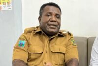 Kepala Dinas Koperasi dan UKM Mimika, Samuel Yogi. (Foto: Galeri Papua/Endy Langobelen)