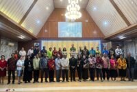 Foto bersama dalam kegiatan pelantikan Panitia Pelaksana Natal Oikumene dan Santa Claus PGGM Kabupaten Mimika Tahun 2026 di GPDP Jemaat Semua Umat, Lanal Timika, Jumat (9/10/2026). (Foto: Istimewa/Febian)