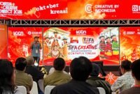 Ketua Korda ICCN Papua Tengah, Paulus Yanyaan, atau yang akrab disapa Alfo Smith, mempresentasikan tentang perjalanan Tifa Creative dan Timika Inside Festival of Art (TIFA) dalam kegiatan Rakornas ICCN 2026 di Jakarta, Sabtu (24/10/2026). (Foto: Galeri Papua/Endy Langobelen)