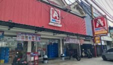 Gerai Alfamidi AP 54 Hinekombe di Distrik Sentani, Kabupaten Jayapura, Papua, Selasa, 13 Oktober 2026. Gerai ini tempat Salomina Masyandra Mebri bekerja sebelum diberhentikan. Galeripapua/Ikbal Asra